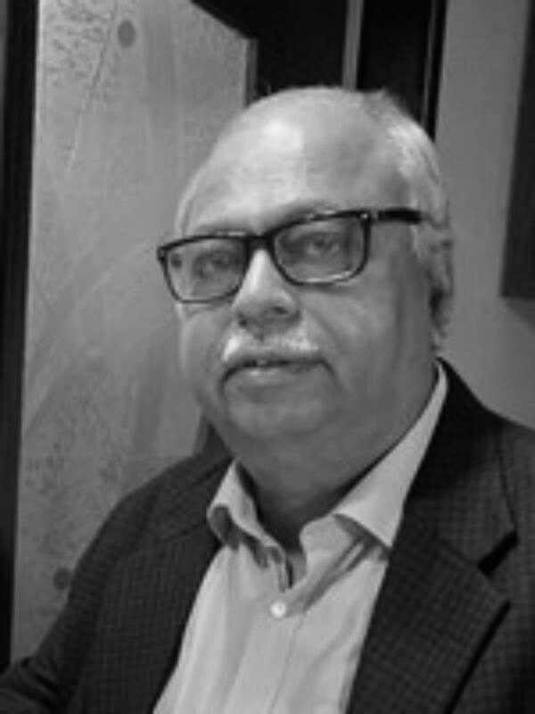 Dr-Ravindra-Karanjekar-600x800-1.jpg