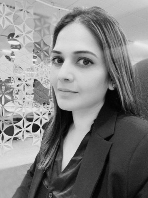 neha-lal-profile-pic-600x800-1.jpg